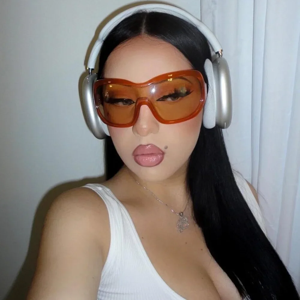 Oversized Trendy Wrap Around Sunglasses for Women Men - Cool Concert shades 2000 - Picture 4 of 9